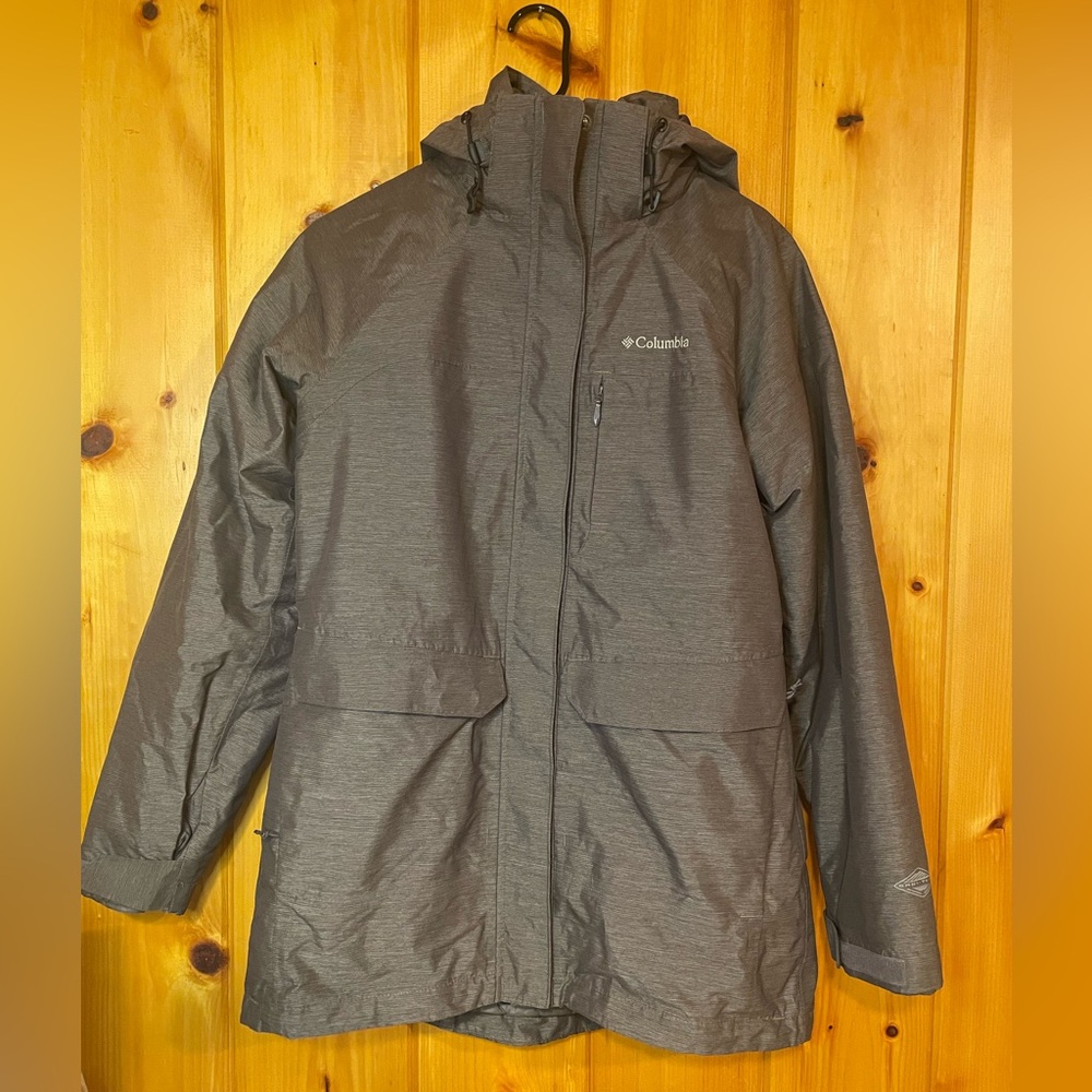 Gently used Columbia 3-in-1 interchange Omni-Tech jacket with plenty of pockets.